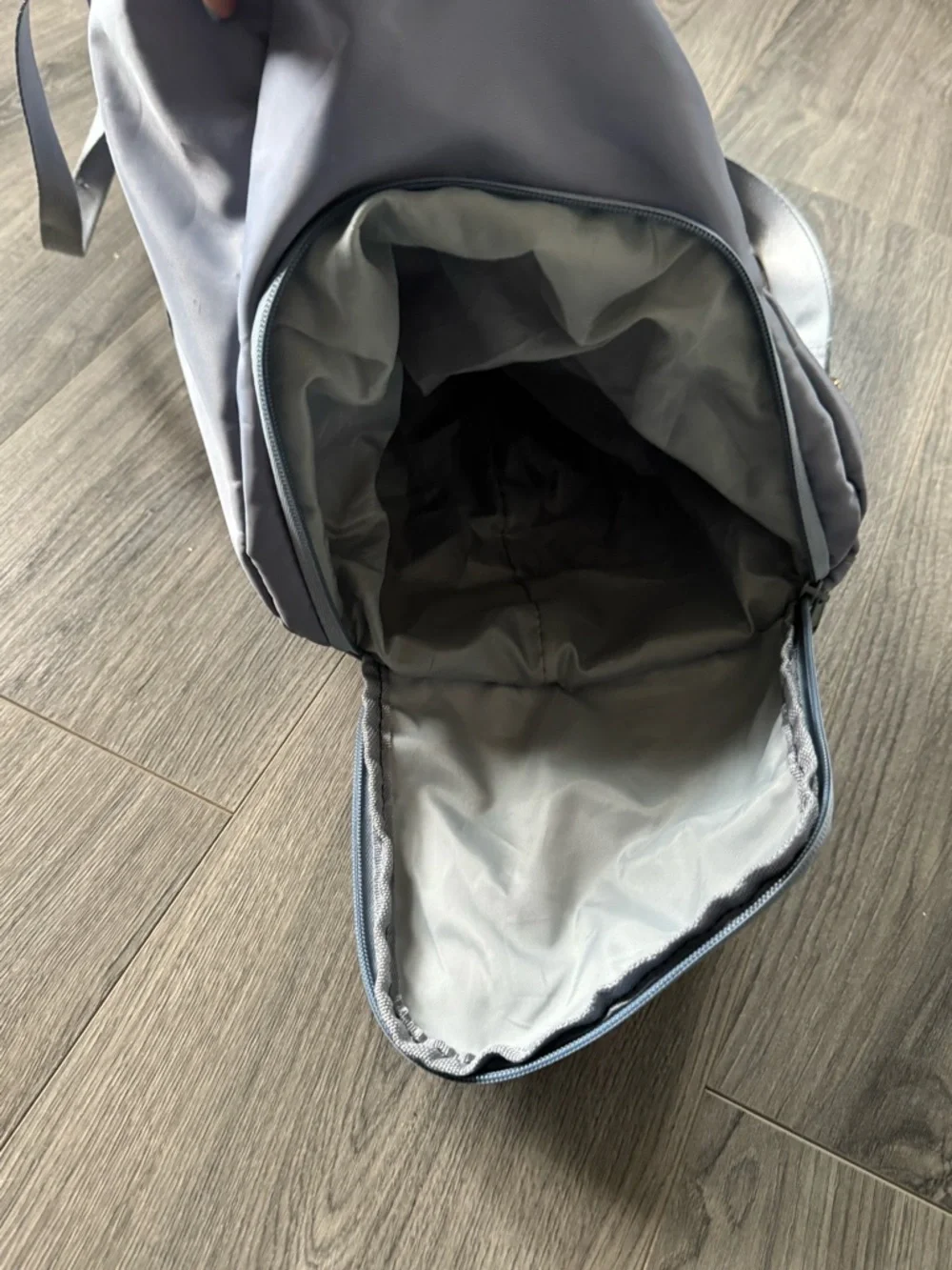 J80 Duffel Bag - Picture 6 of 8